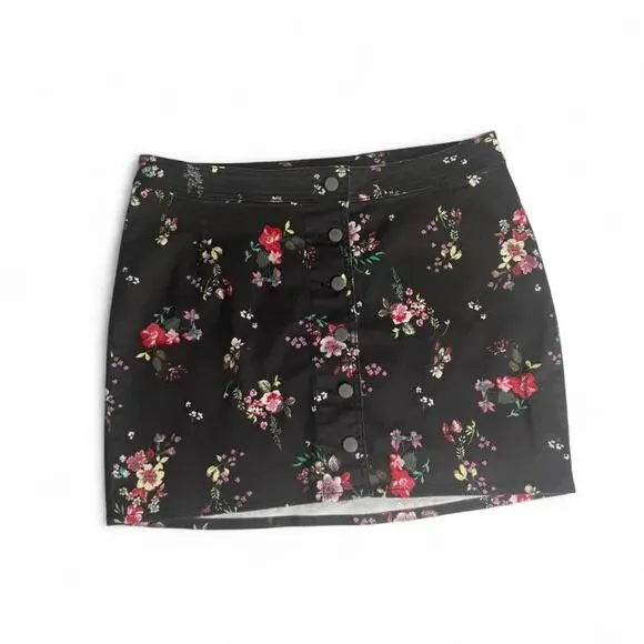 Material girl y2k black floral denim skirt - Picture 2 of 8